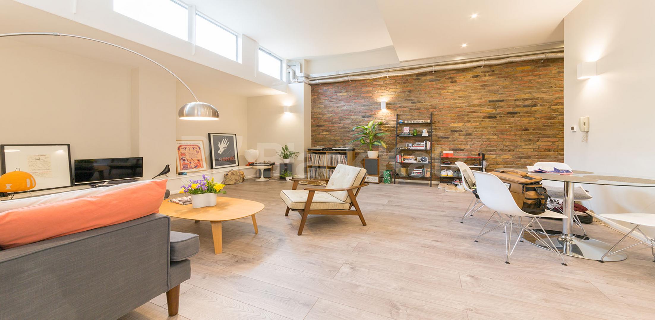 			WAREHOUSE CONVERSION IN ANGEL-OLD STREET-SHOREDITCH, 1 Bedroom, 1 bath, 1 reception Flat			 EAGLE HOUSE-EAGLE WHARF ROAD, ANGEL-OLD STREET-SHOREDITCH